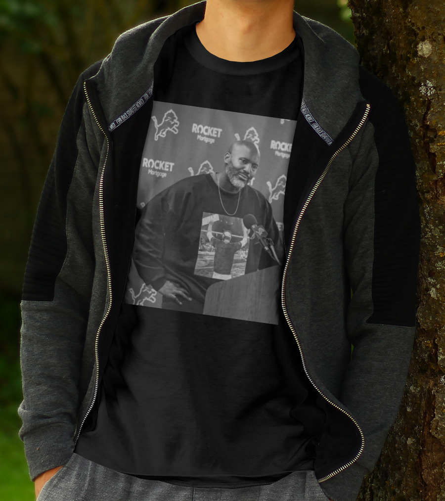 Dan Campbell Holmes Rocket Mortgage Lions Fan Speaker T-Shirt