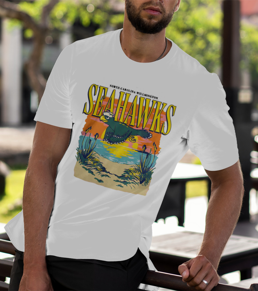 North Carolina Wilmington Seahawks Throwback Retro Beach Sunset Scene T-Shirt