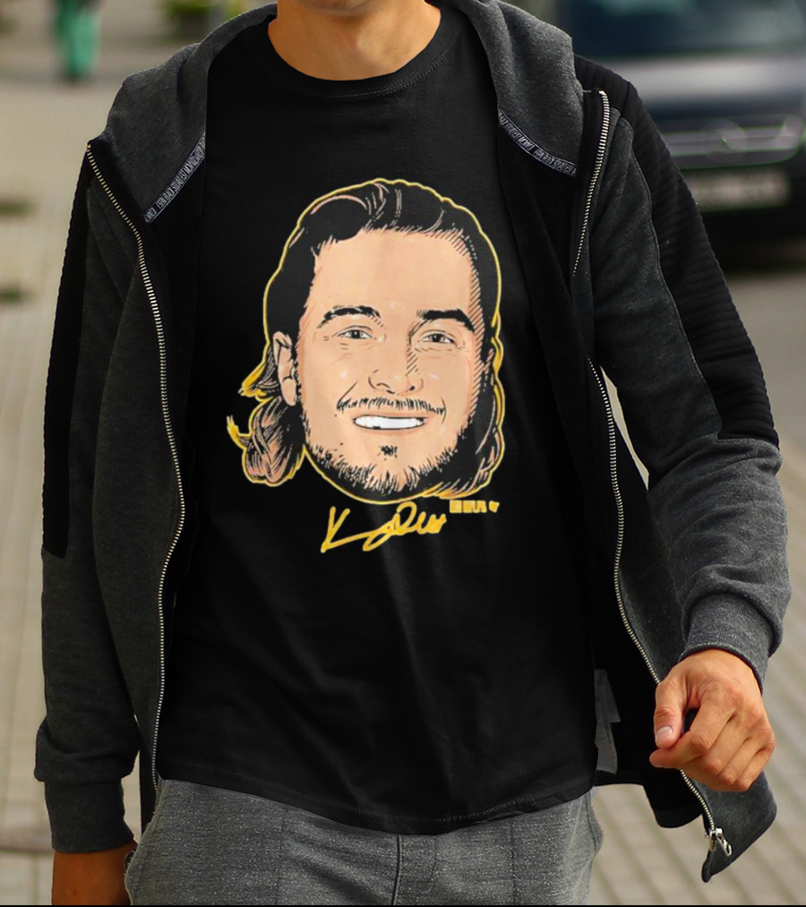 Kenny Pickett Swag Head Signature Présente T-Shirt