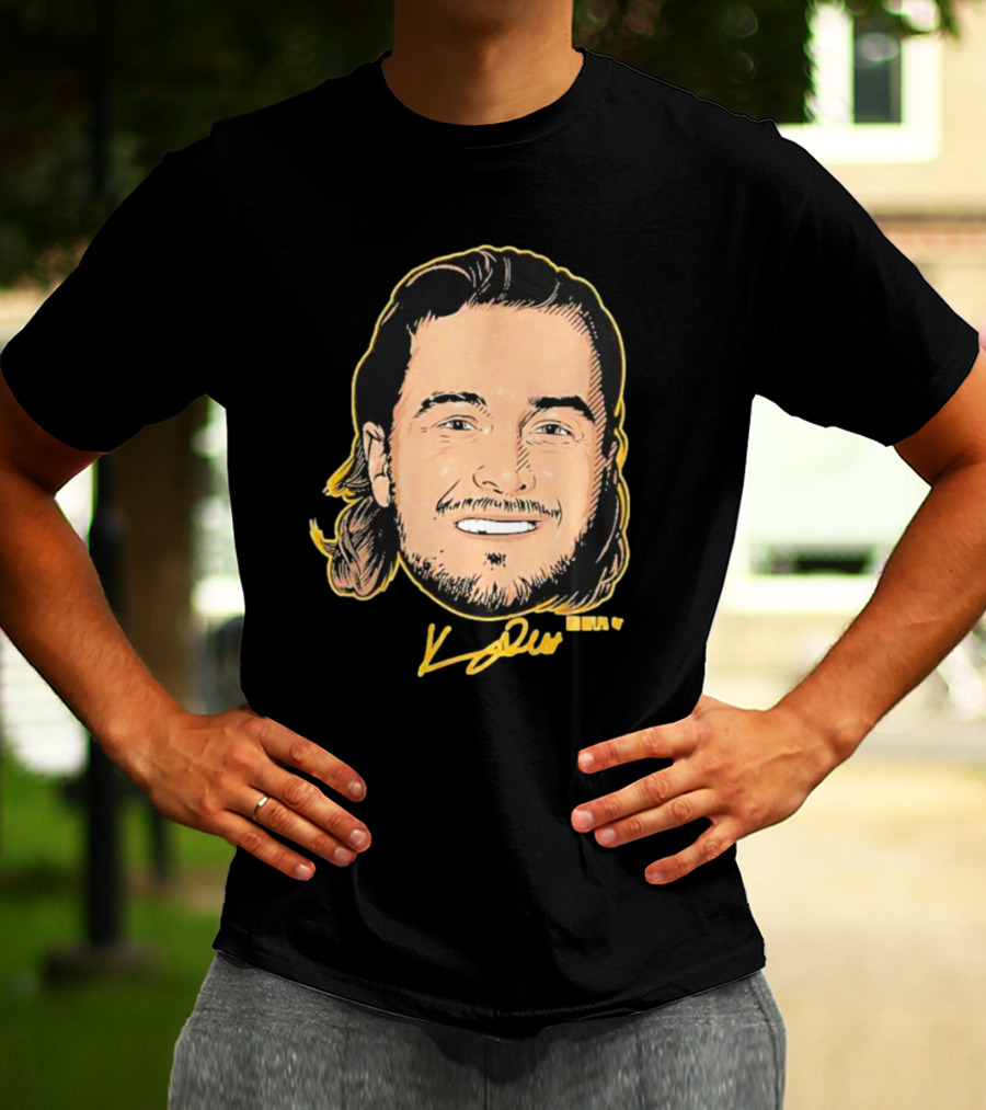 Kenny Pickett Swag Head Signature Présente T-Shirt