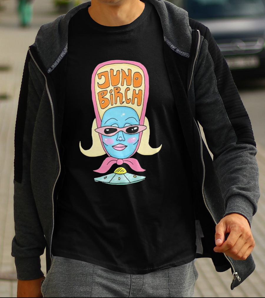 Juno Birch Retro Alien Cartoon T-Shirt