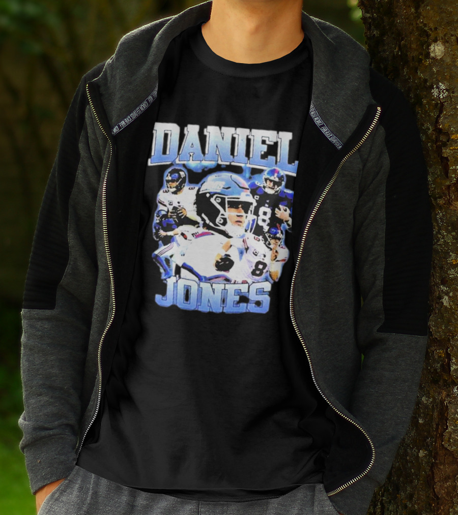 Daniel Jones Ny Giants Football Quarterback Montage T-Shirt