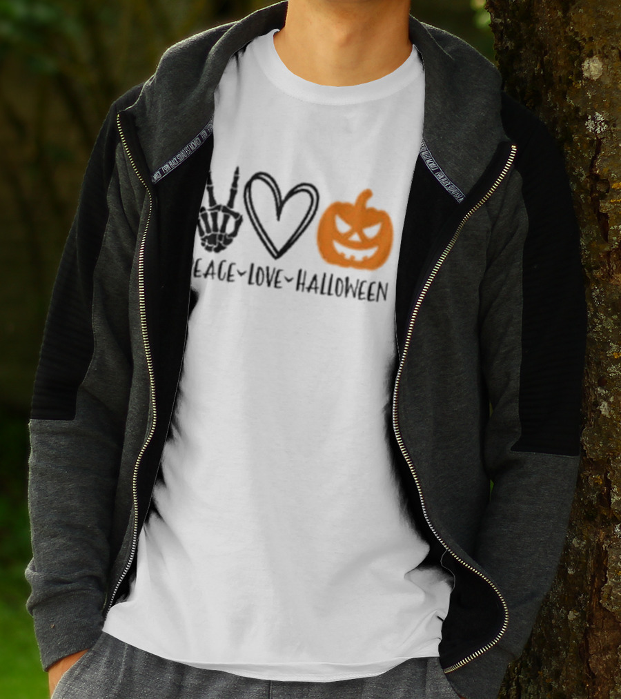 Peace Love Halloween Skeleton Hand Heart Pumpkin T-Shirt
