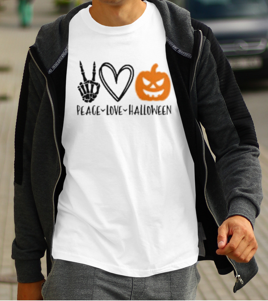 Peace Love Halloween Skeleton Hand Heart Pumpkin T-Shirt