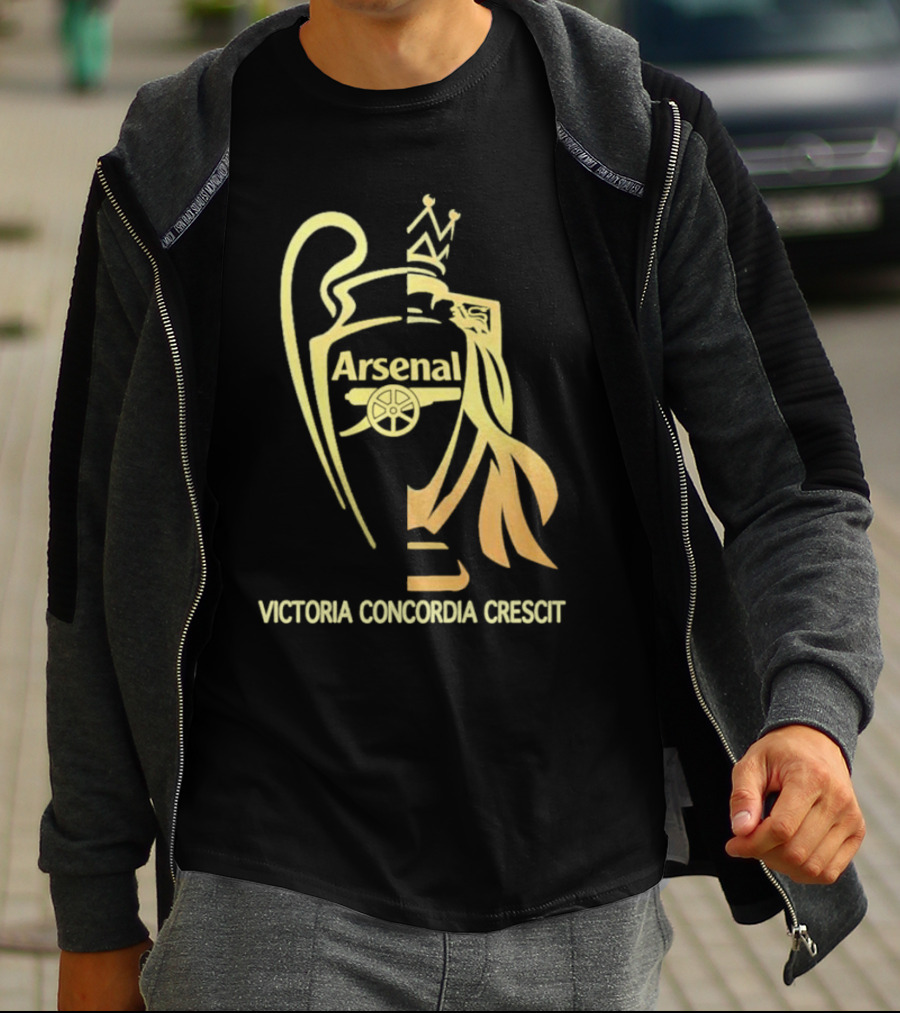 Arsenal Victoria Concordia Crescit Trophy T-Shirt