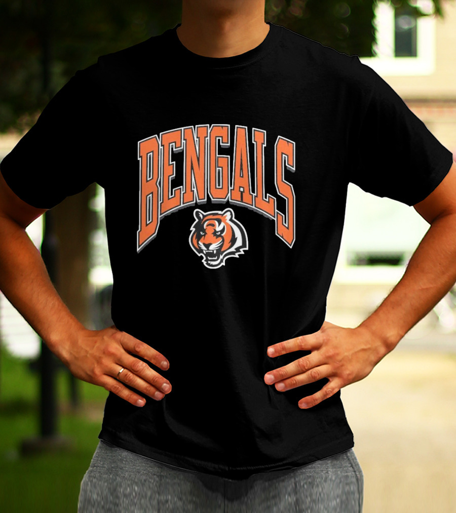 Cincinnati Bengals Roaring Tiger Emblem T-Shirt