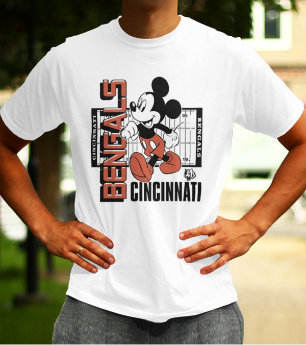 Junkfood X NFL Bengals Mickey Cincinnati Football Field Vintage T-Shirt