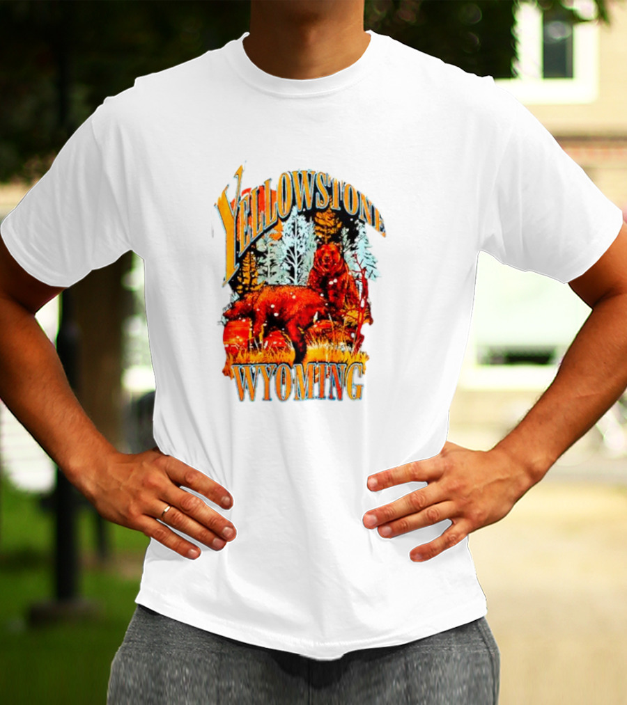 Yellowstone Wyoming Bears Wildlife Scenery T-Shirt