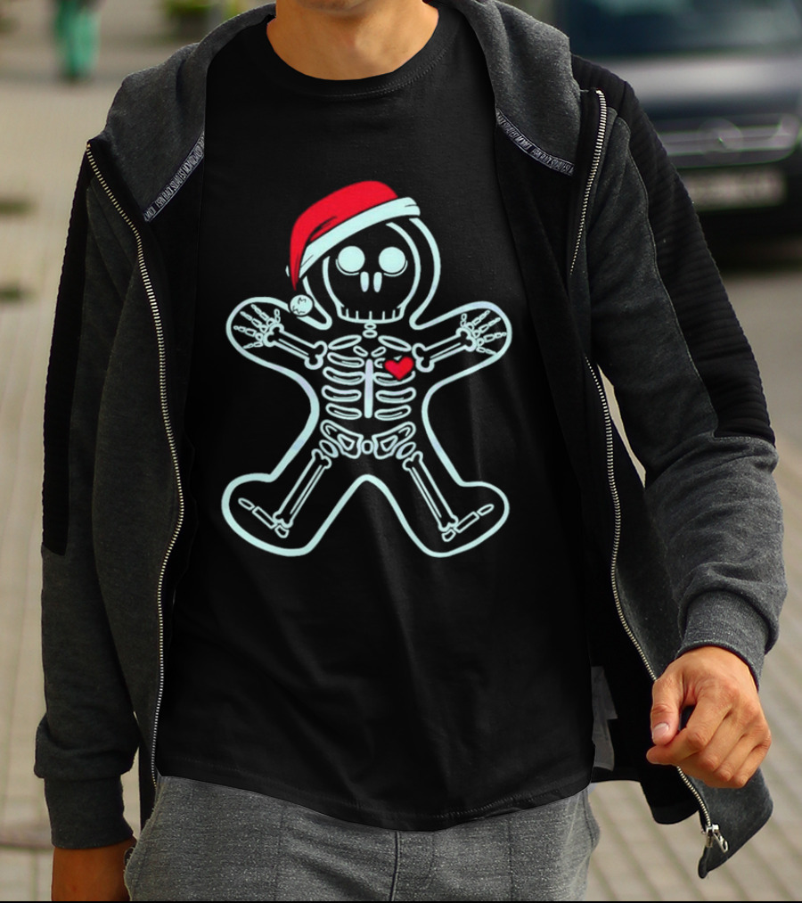 Christmas Xray Gingerbread Man Skeleton With Santa Hat And Heart T-Shirt