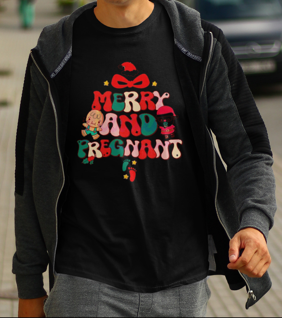 Merry And Pregnant Christmas Tree Baby Reveal With Santa Hat And Gingerbread People T-Shirt