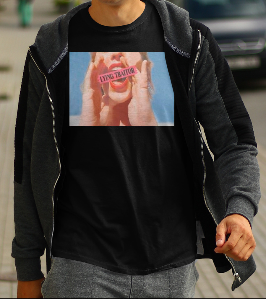 Lying Traitor Shouting Red Lips Hand Gestures T-Shirt