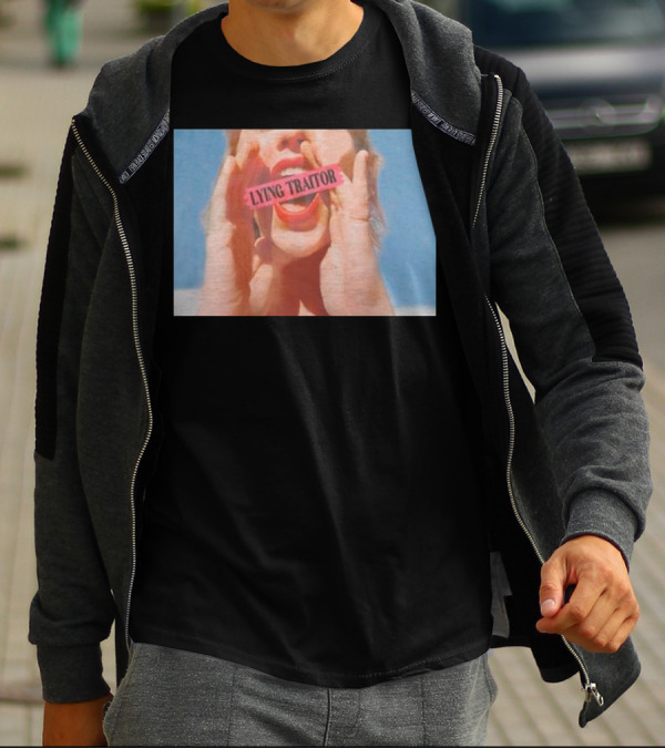 Lying Traitor Shouting Red Lips Hand Gestures T-Shirt