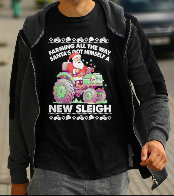 Farming All The Way Santa's Got Himself A New Sleigh Tractor Holiday Lights T-Shirt