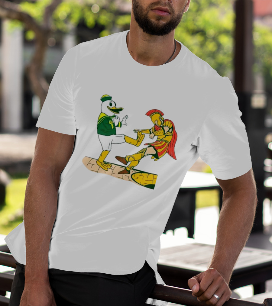 USC Trojans Versus Oregon Ducks Kick Scene T-Shirt
