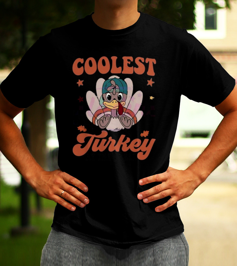 Coolest Turkey At The Table Vintage Cartoon Style With Cap And Stars Decor T-Shirt