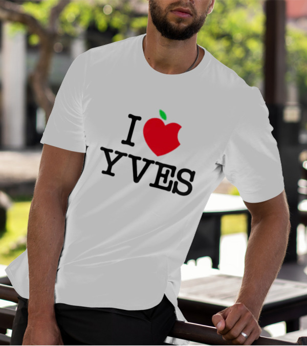 I Heart Apple Yves Red Apple T-Shirt