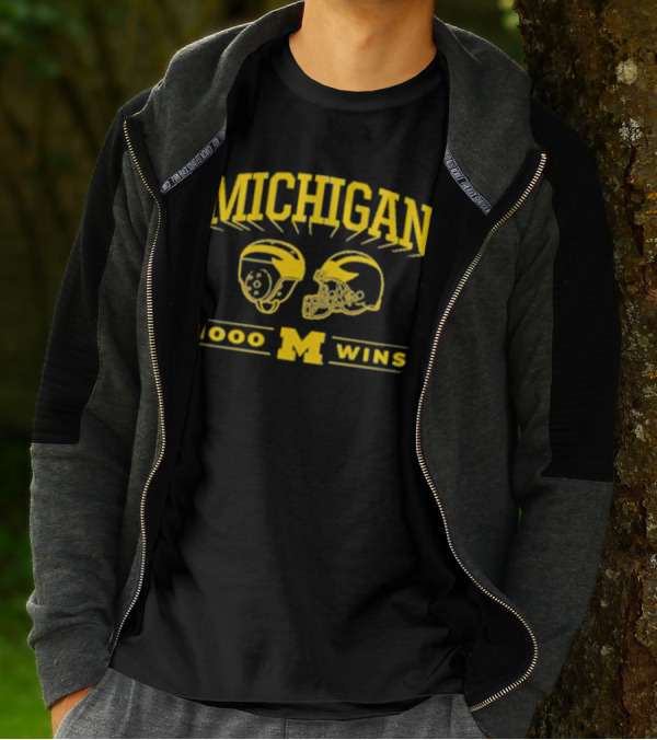 Michigan 1000 Wins Football Helmet M T-Shirt