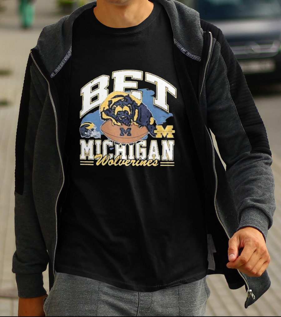 Bet Michigan Wolverines Helmet Football T-Shirt