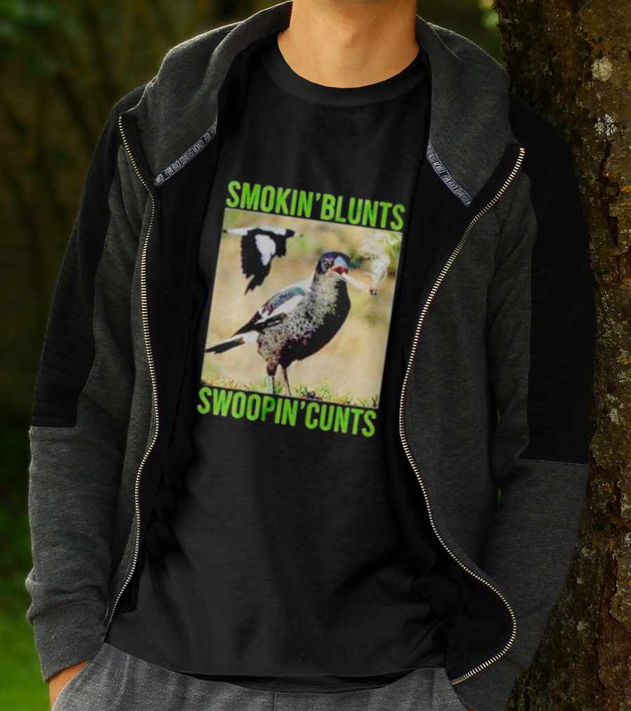 SMOKIN’ BLUNTS SWOOPIN’ CUNTS Bird Smoking And Flying T-Shirt