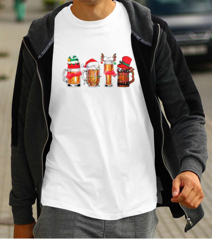 Christmas Beer Mugs Santa Hat And Holiday Decorations T-Shirt