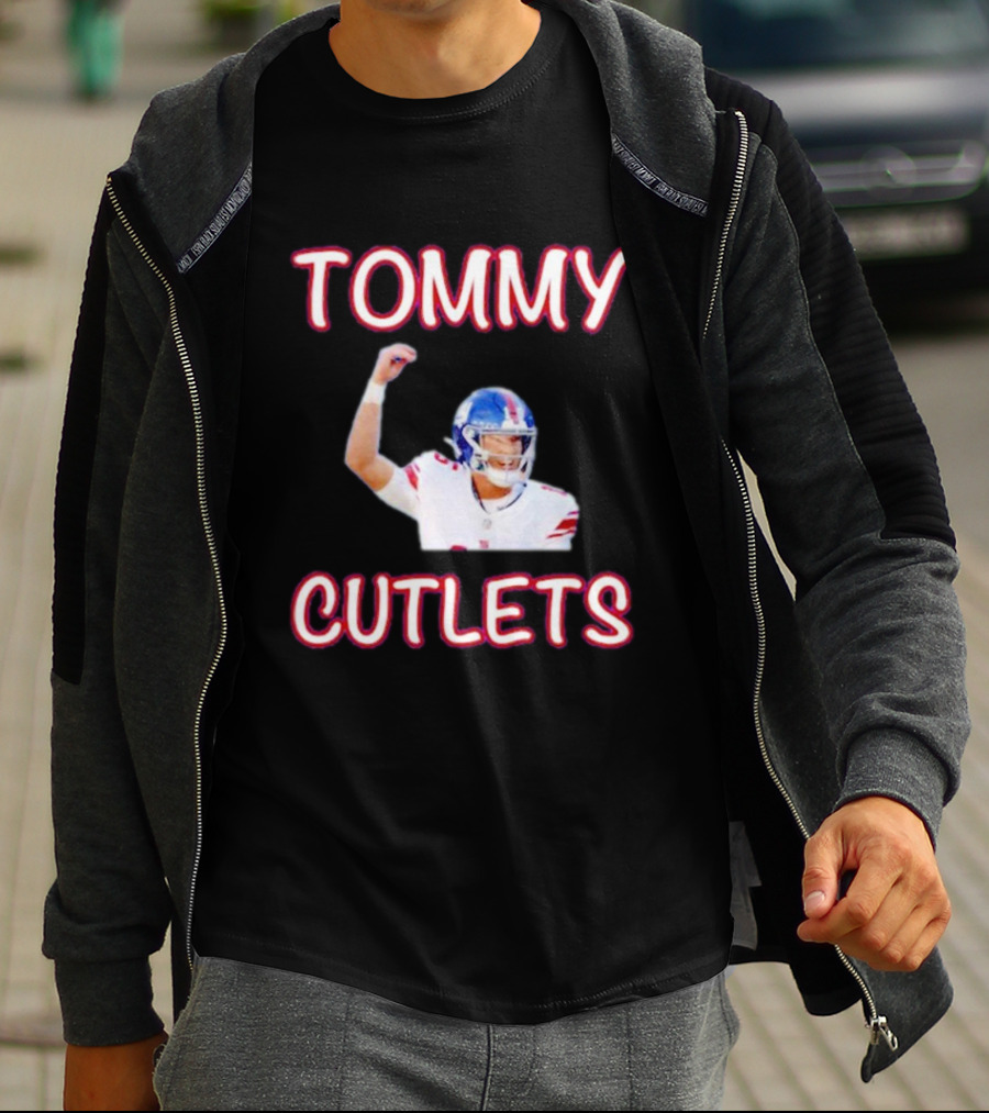 TOMMY CUTLETS Football Player Gesture T-Shirt