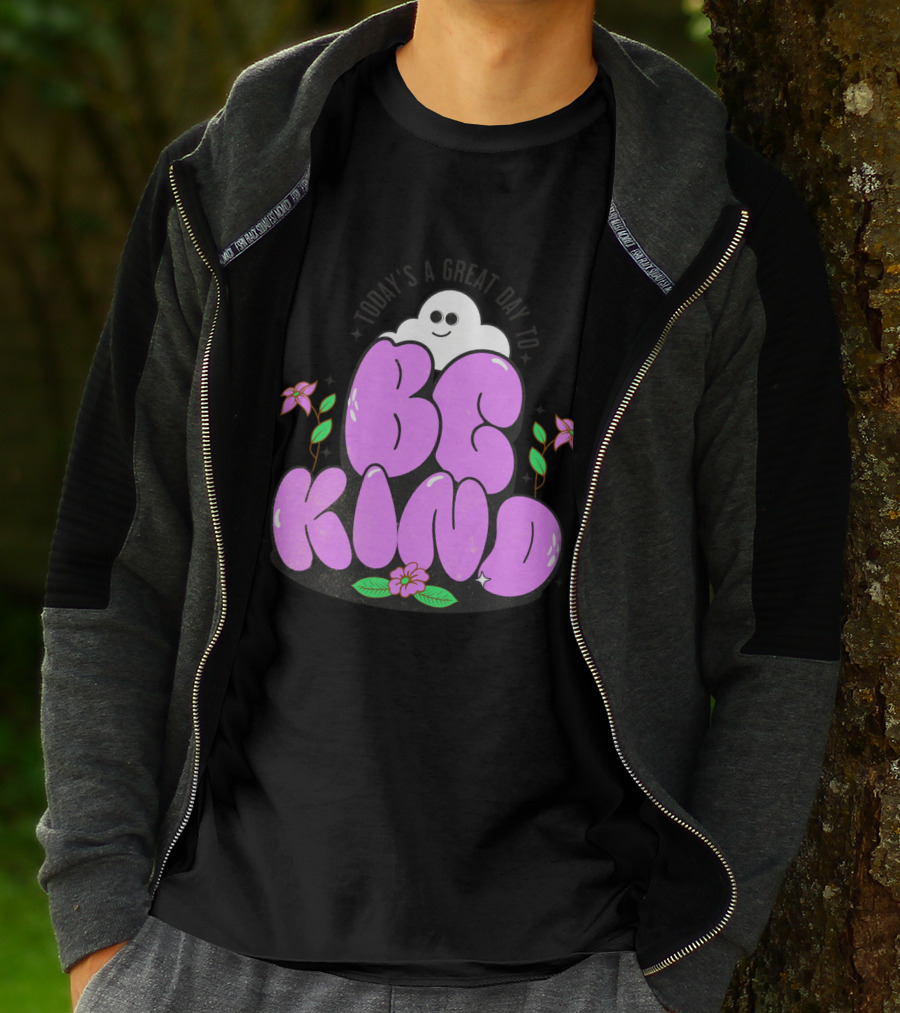 Be Kind Cute Ghost And Flowers T-Shirt