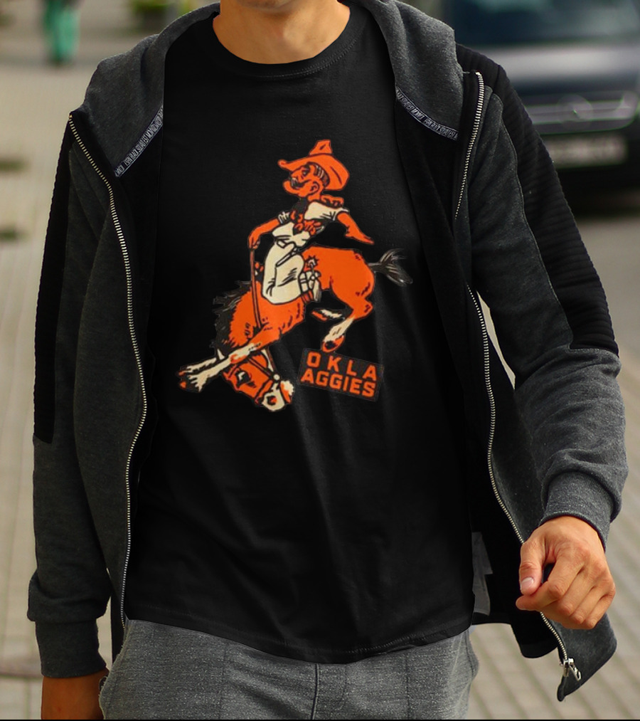 Oklahoma State Okla Aggies Cowboy Riding Horse T-Shirt