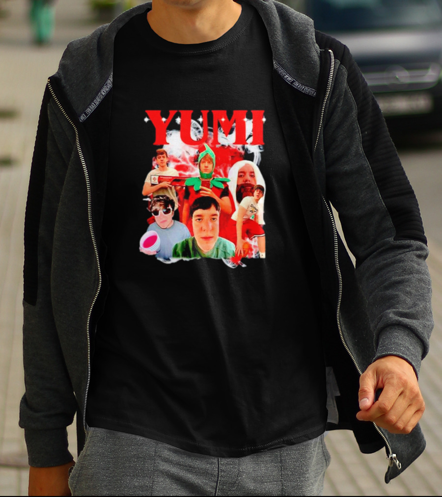 Yumimainn Yumi Meme Collage T-Shirt
