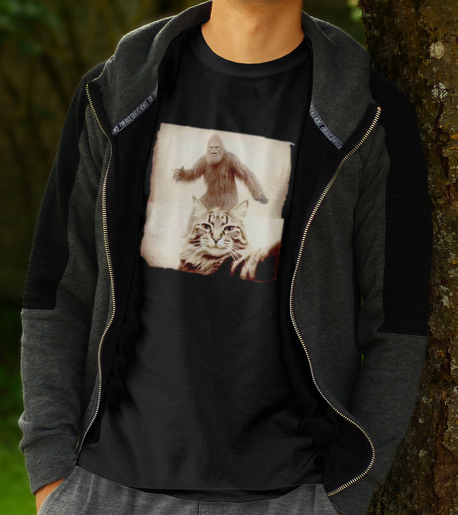 Cat Taking Selfie With Bigfoot In Snowy Forest Scene T-Shirt