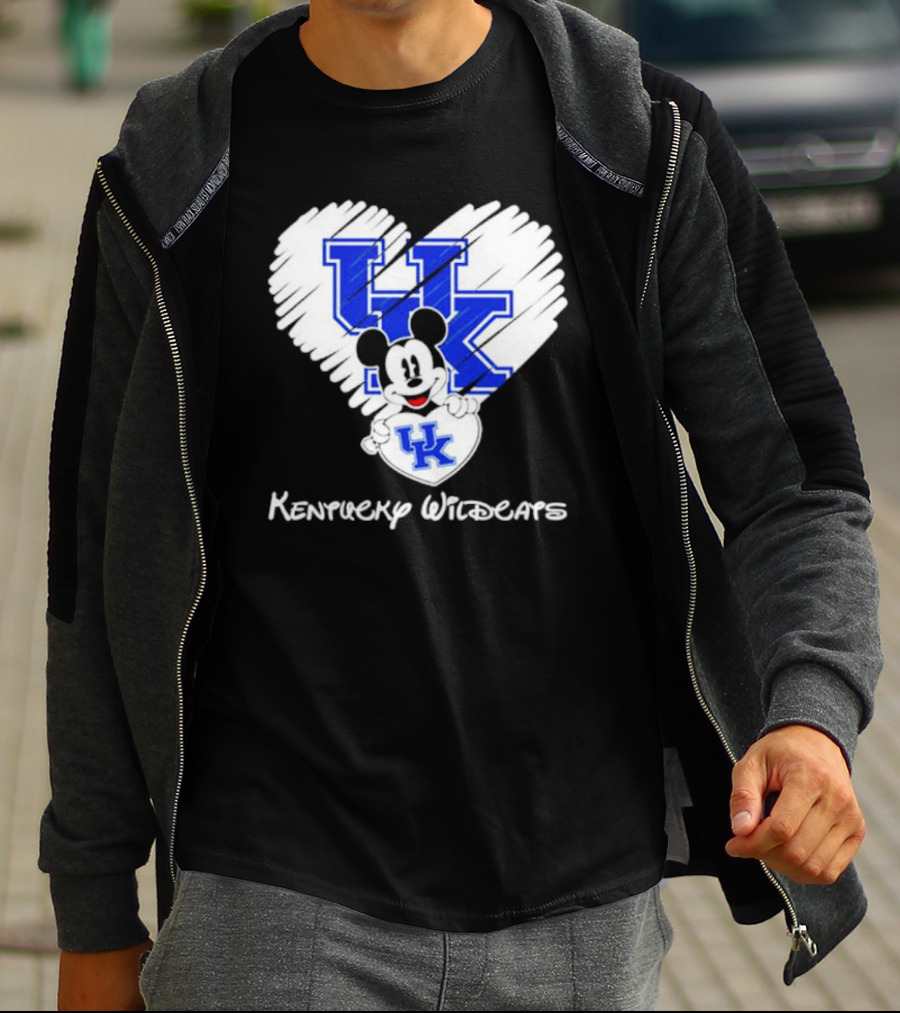 Kentucky Wildcats Heart With Mickey Mouse UK T-Shirt
