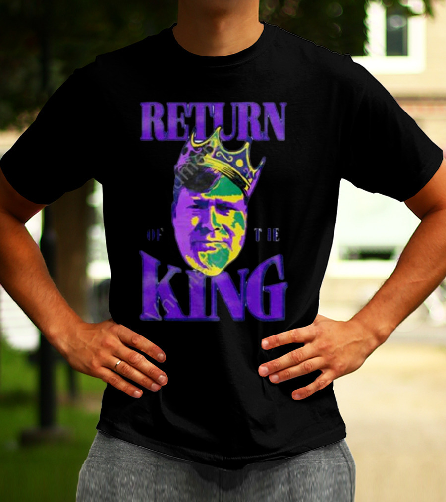 Mintzy Return Of The King Vibrant Portrait With Crown T-Shirt