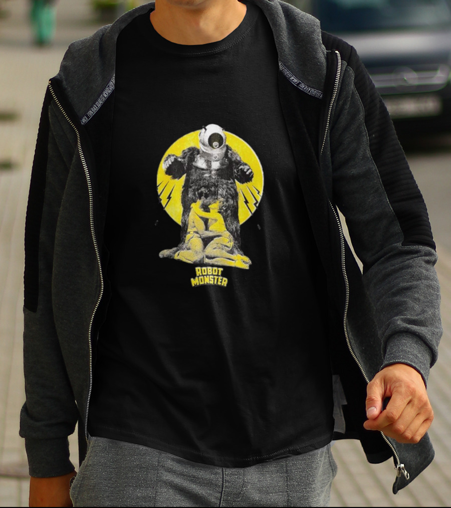 Robot Monster Vintage Retro Sci-Fi Creature Scene T-Shirt