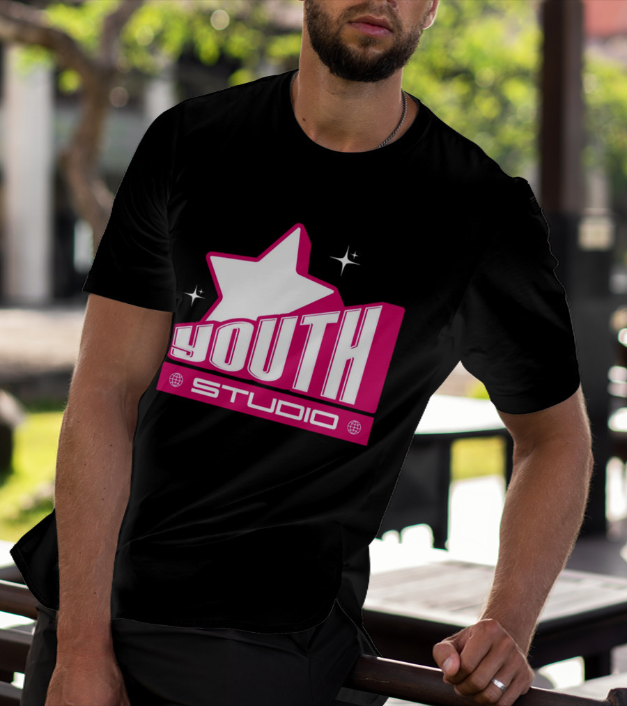 Youth Studio Magenta Y2k Streetwear T-Shirt
