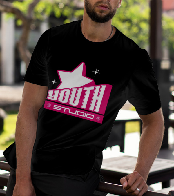 Youth Studio Magenta Y2k Streetwear T-Shirt