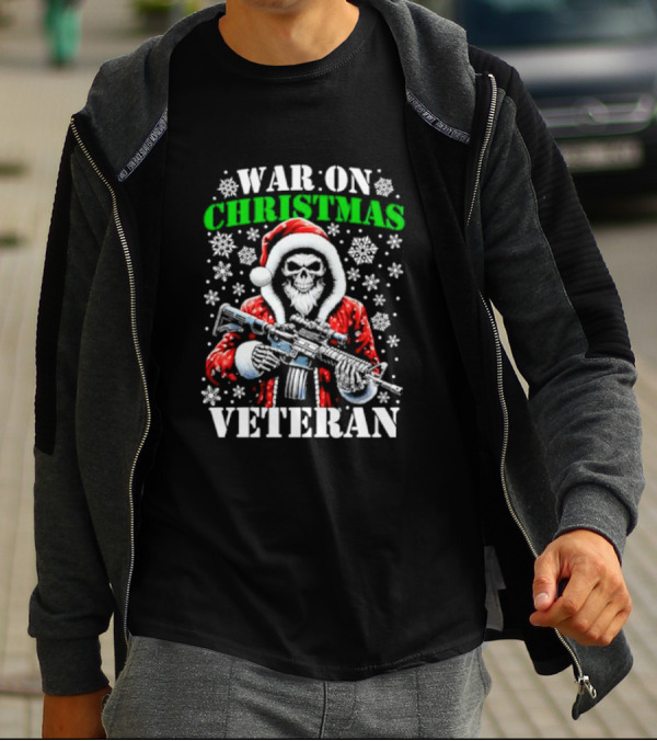 War On Christmas Veteran Skeleton Santa With Gun Snowflakes T-Shirt