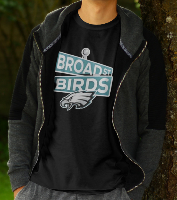 Philadelphia Eagles Broad St Birds Logo NFL Merchandising T-Shirt