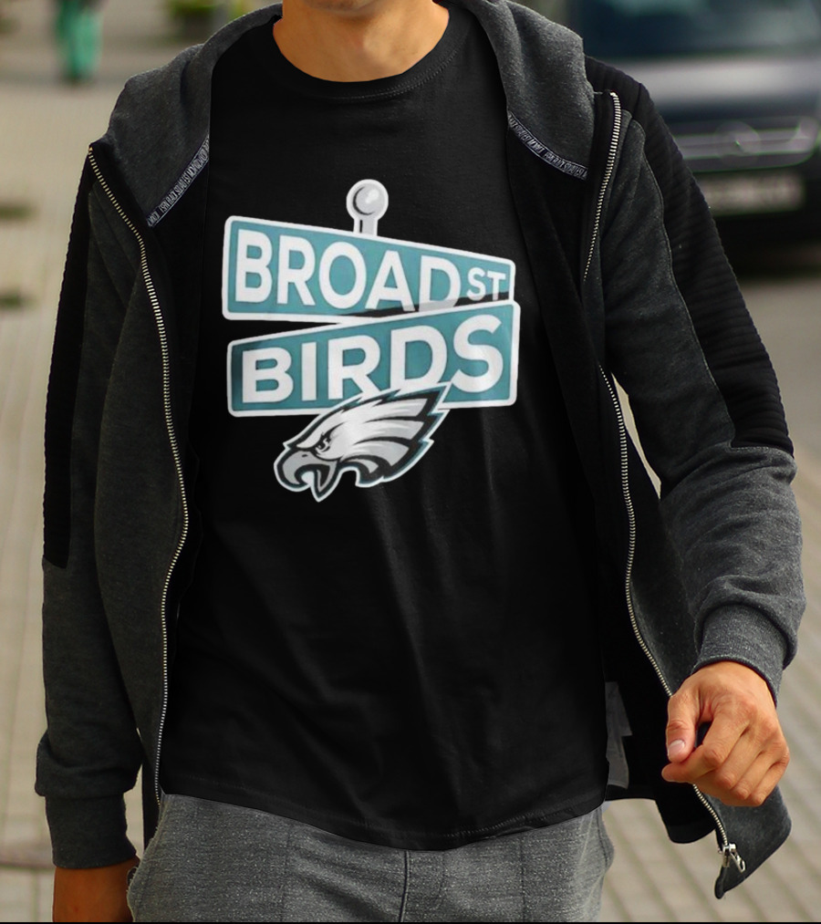 Philadelphia Eagles Broad St Birds Logo NFL Merchandising T-Shirt