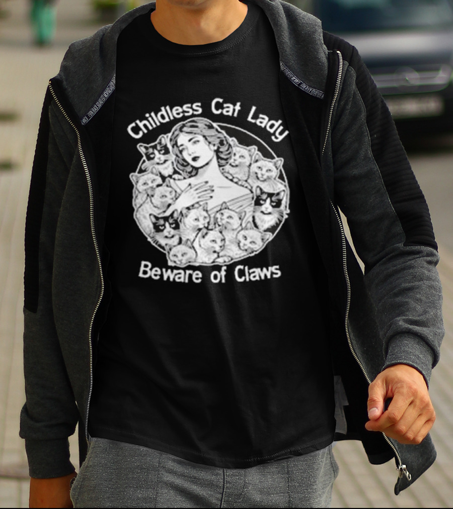 Childless Cat Lady Beware Of Claws Vintage T-Shirt