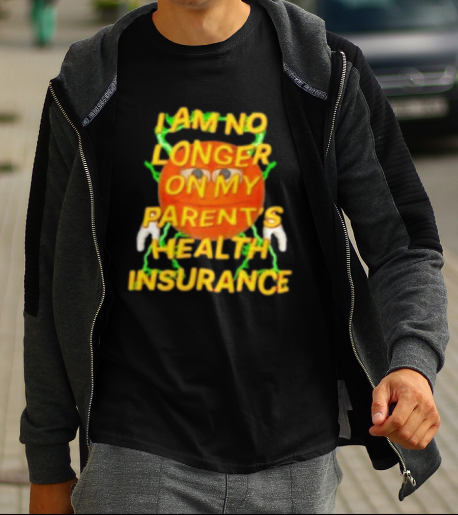 I Am No Longer On My Parent's Health Insurance Emoji Style With Lightning Background T-Shirt