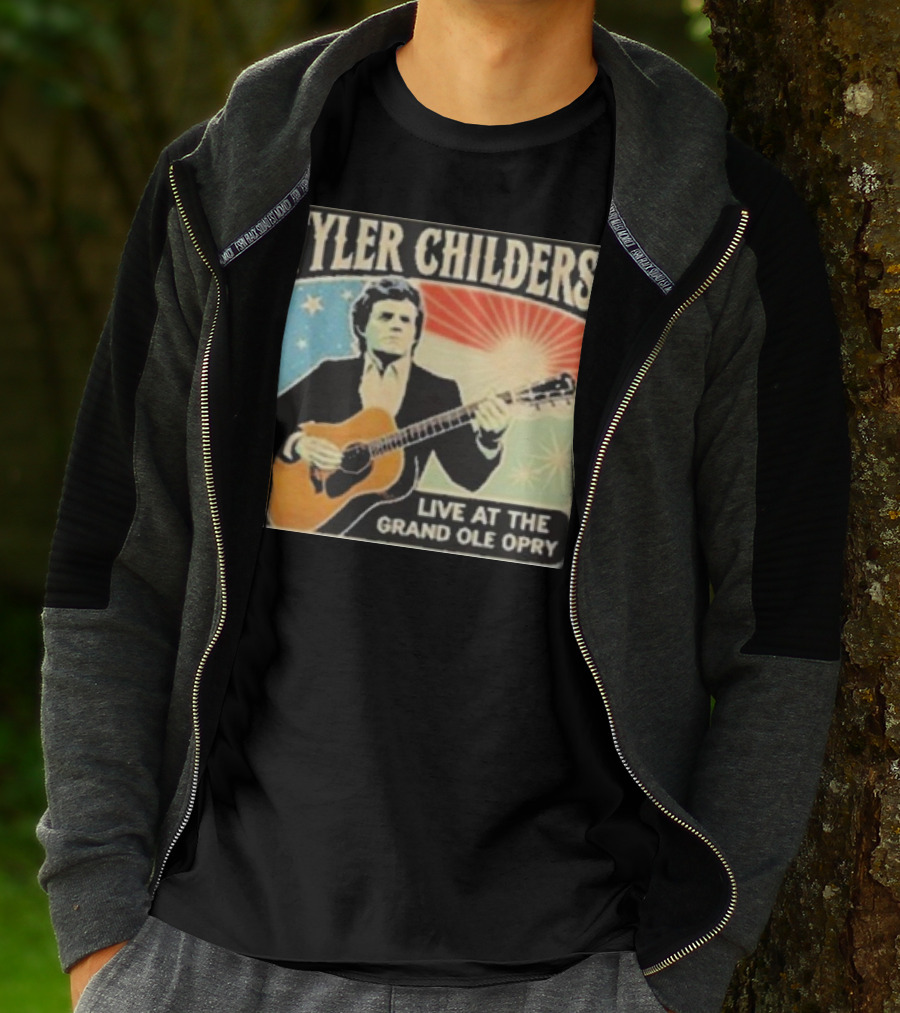 Tyler Childers Live Performance With Guitar At The Grand Ole Opry Iconic Event T-Shirt