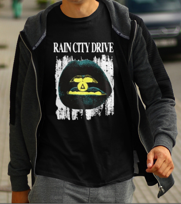 Rain City Drive Lips Neon Symbol T-Shirt