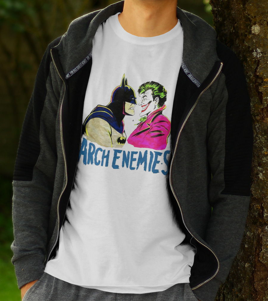 Batman Joker Arch Enemies Comics Face-Off Iconic Showdown T-Shirt