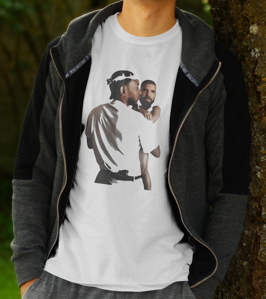 Kendrick Lamar Carrying Drake Rapper Stars Funny Image T-Shirt