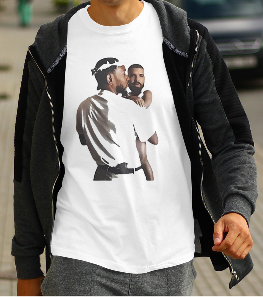 Kendrick Lamar Carrying Drake Rapper Stars Funny Image T-Shirt