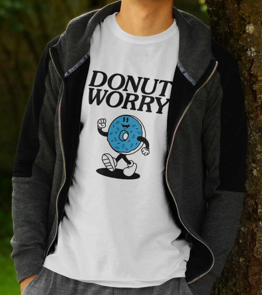 DONUT WORRY Smiley Face Walking Doughnut Character T-Shirt