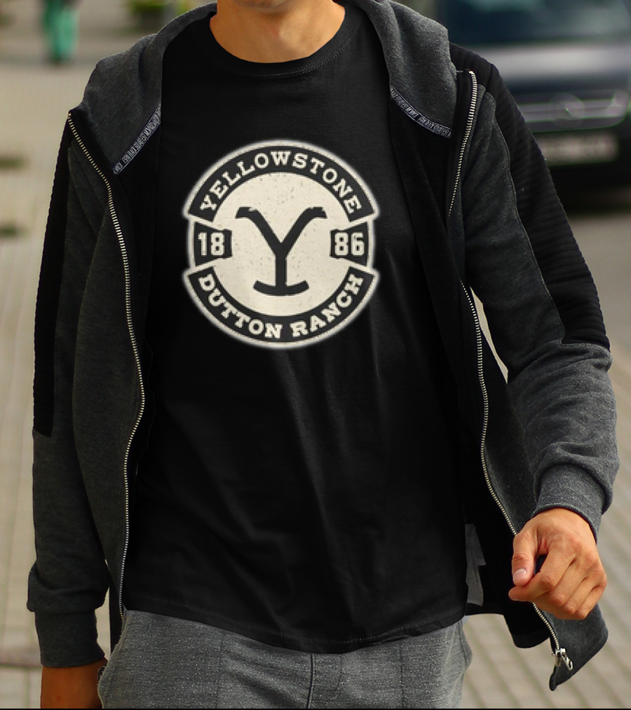 Yellowstone Dutton Ranch 1886 Badge Retro T-Shirt