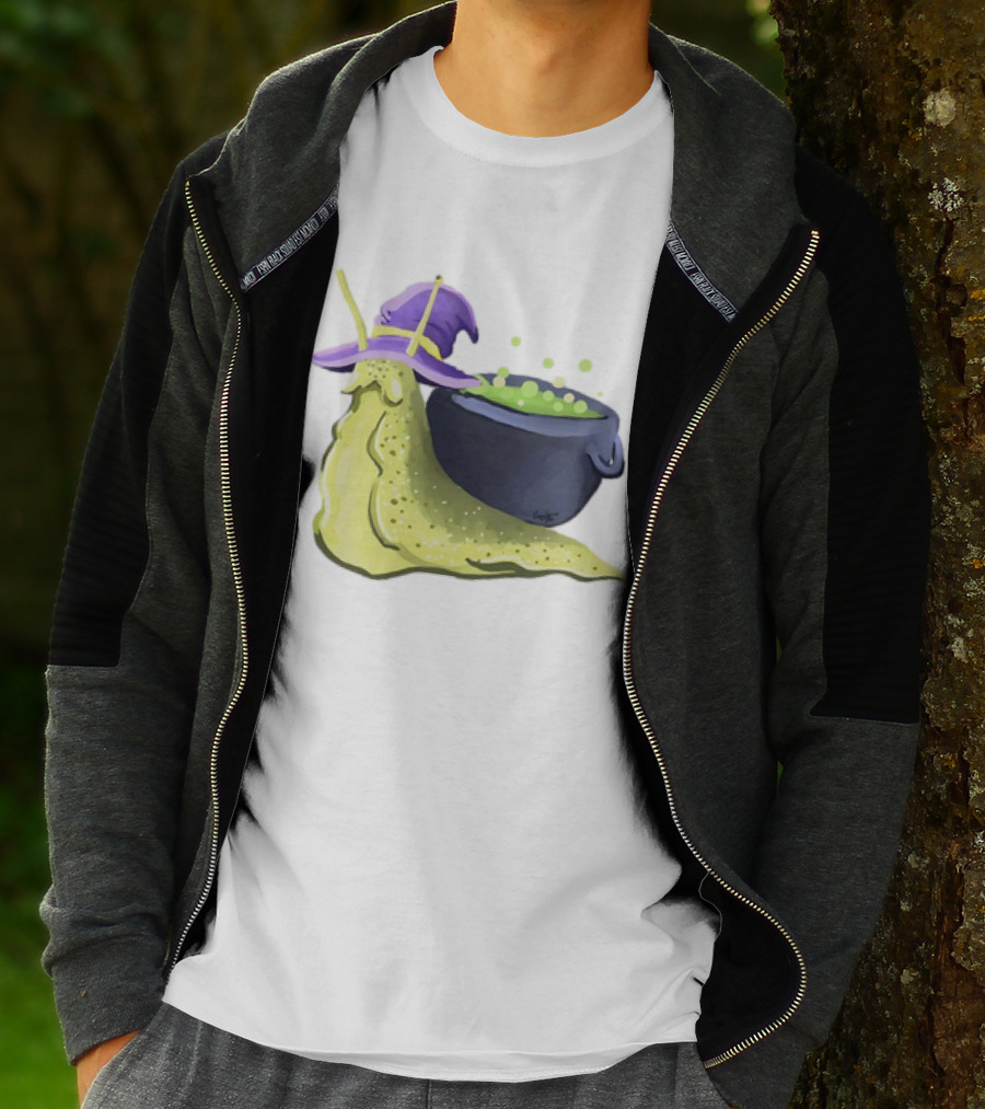 Cauldron Snail Classic Witch Hat Potion Magic T-Shirt