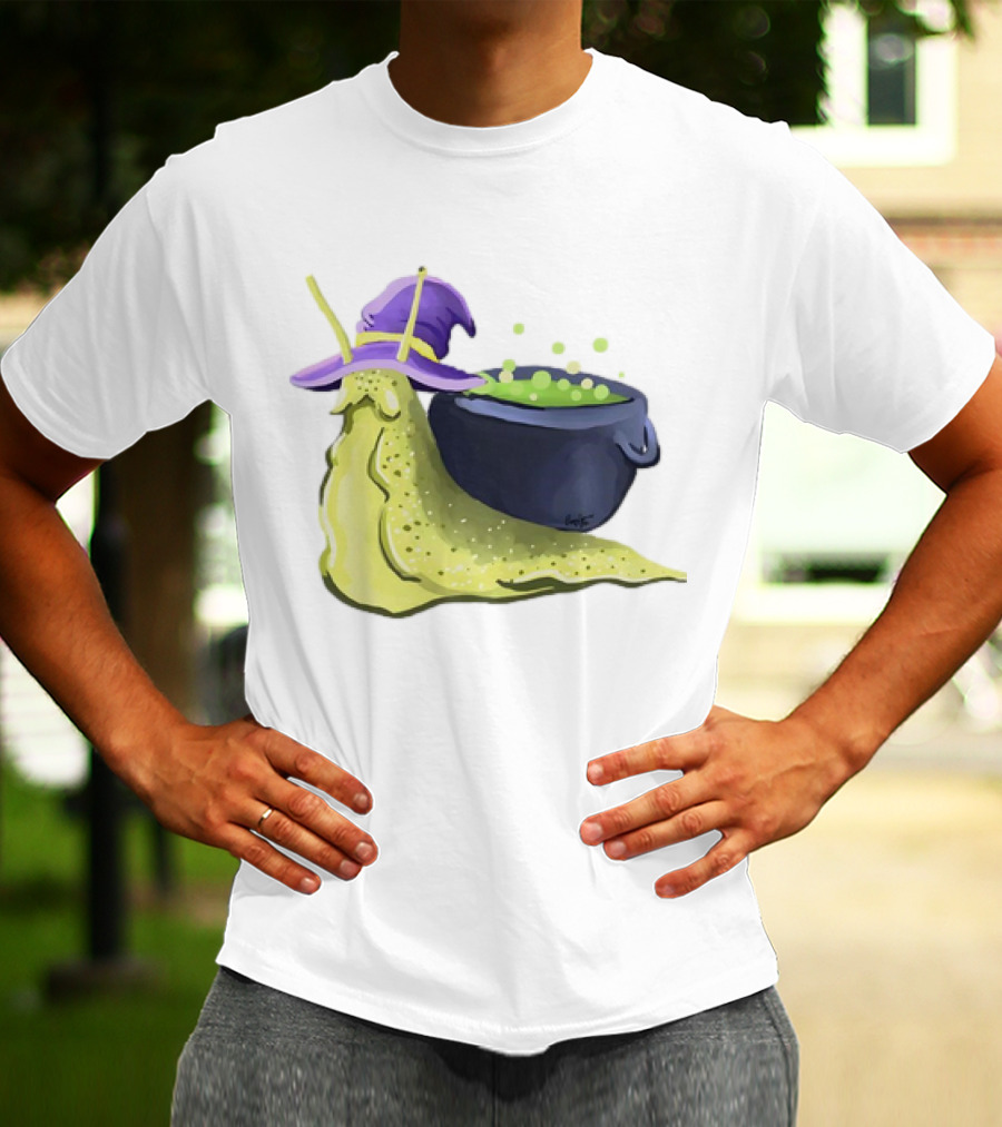 Cauldron Snail Classic Witch Hat Potion Magic T-Shirt