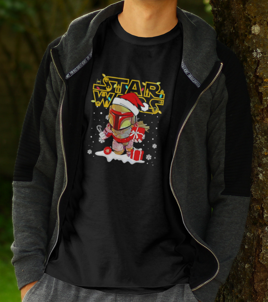 Disneyland Star Wars Boba Fett Christmas Santa Hat And Gifts Snowflakes T-Shirt