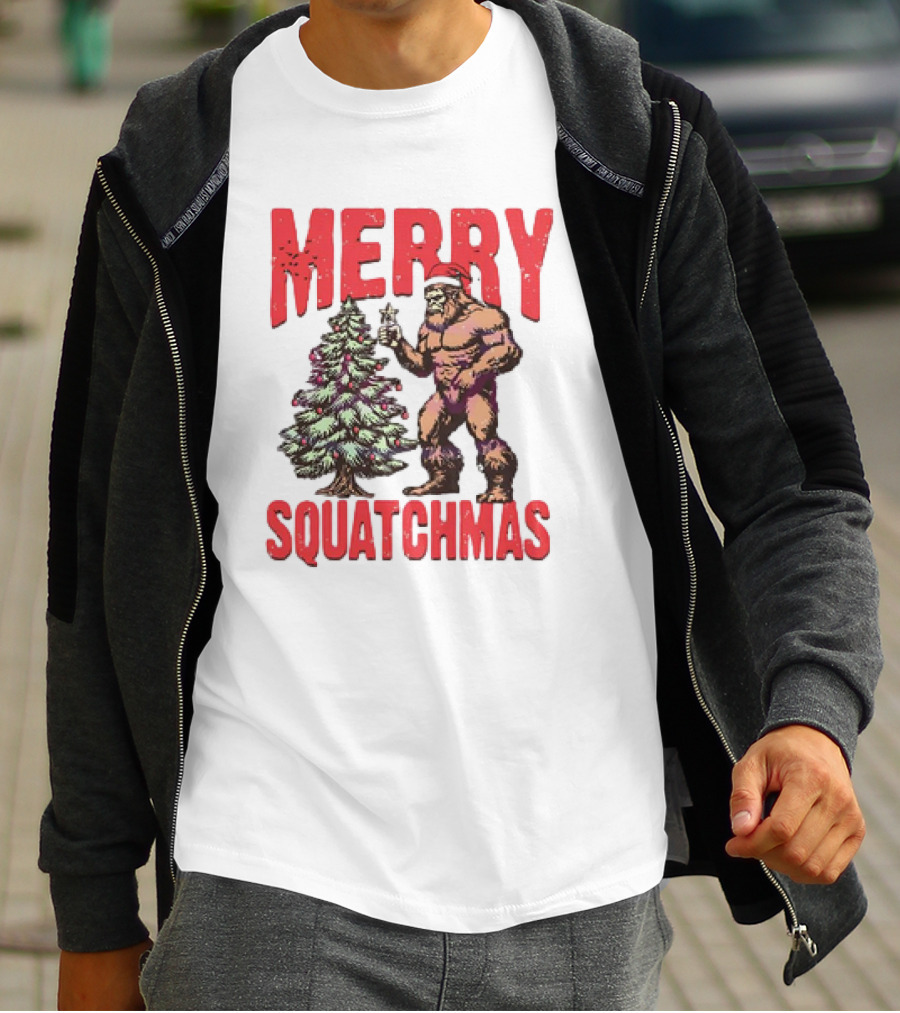Merry Squatchmas Bigfoot Santa Hat Christmas Tree T-Shirt